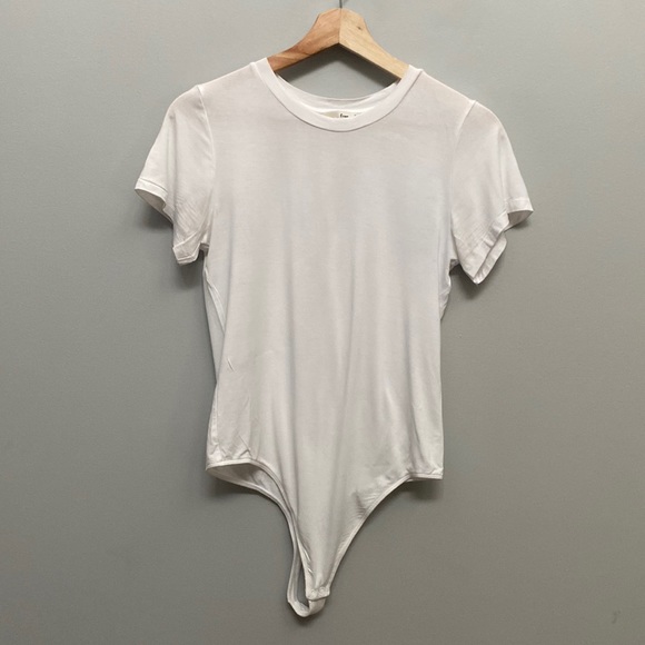 ❗️SOLD❗️ Wilfred Free White Short Sleeve Thong Bottom Florilege Bodysuit Size M - Picture 3 of 10